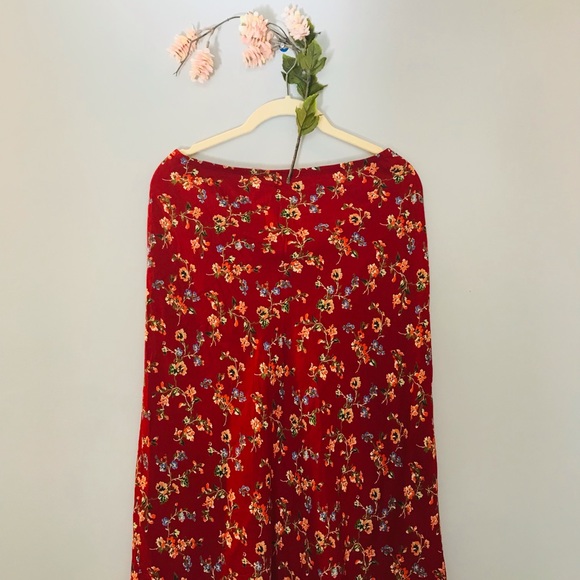 Jacob Annexe | red floral skirt - Picture 2 of 5